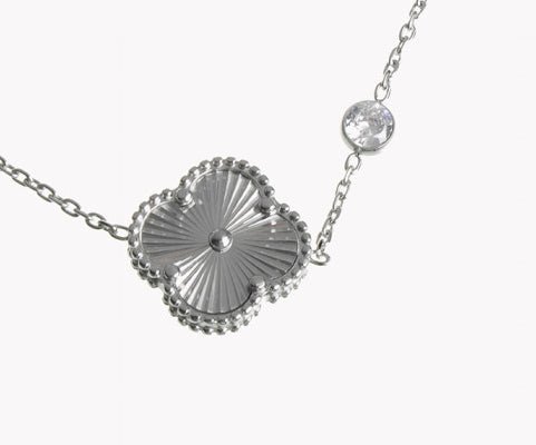 Bracelet fin en acier inoxydable argenté avec pendentif trèfle, hypoallergénique et sans nickel